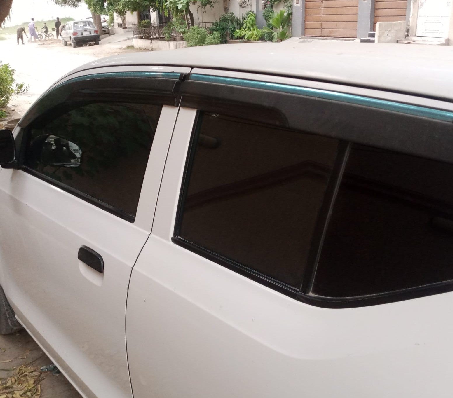 Full Windows Covered UV Protected Sunshades